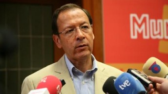 El juez ordena continuar el procedimiento contra el alcalde de Murcia