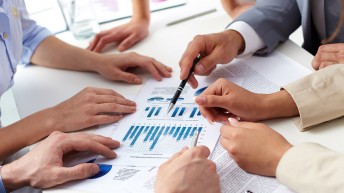 Aumenta el número de pymes que trabajan más de 40 horas semanales